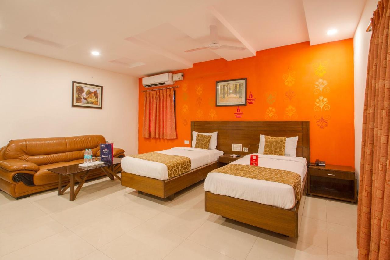 Vaccinated Staff - Oyo 11400 The Down Town Suites Hyderabad Luaran gambar